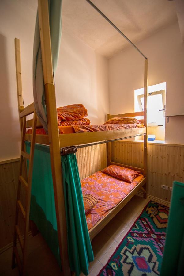 Mi Casa Es Tu Casa - Shkodra Backpackers Hostel Номер фото