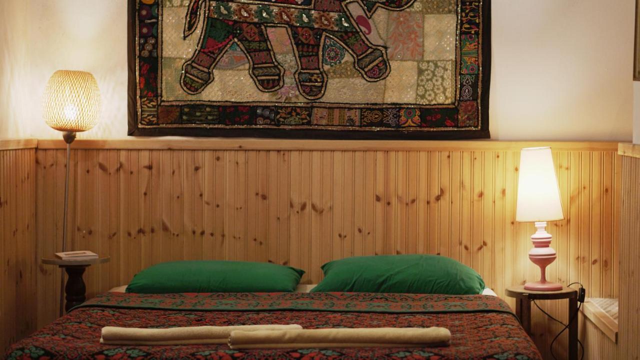 Mi Casa Es Tu Casa - Shkodra Backpackers Hostel Екстер'єр фото