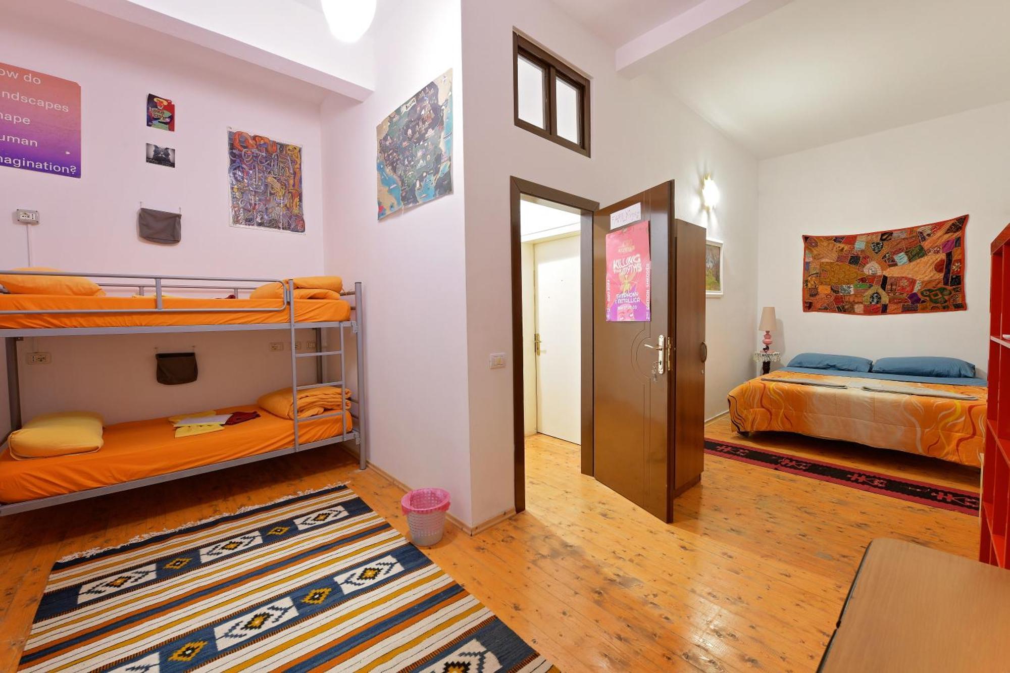 Mi Casa Es Tu Casa - Shkodra Backpackers Hostel Екстер'єр фото